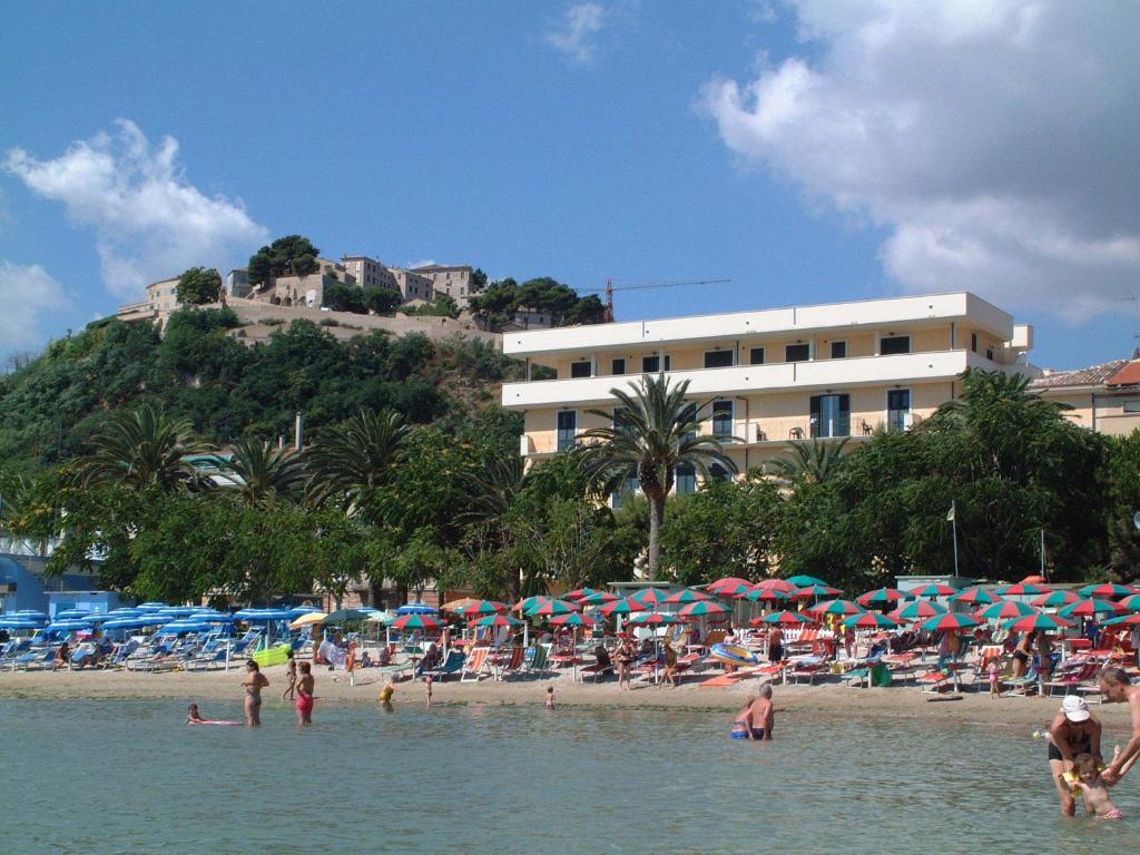 Hotel Capital Cupra Marittima Dış mekan fotoğraf